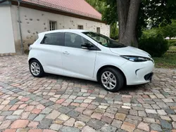 Weiß Gebraucht 2019 Renault Zoe LIMITED Kleinwagen | 7.900 € (Guter Preis)