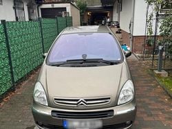 Braun Gebraucht 2008 Citroën Xsara Picasso Van / Kleinbus | 2.900 € (Etwas zu teuer)
