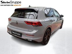 Grau Gebraucht 2024 VW Golf VIII R-line Limousine | 28.660 € (Fairer Preis)