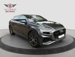 Grau Gebraucht 2018 Audi Q8 S-Line SUV | 58.490 € (Teuer)