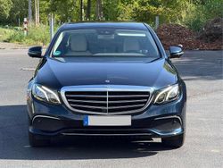 Grün Gebraucht 2017 Mercedes E220 Exclusive Limousine | 28.500 € (Guter Preis)