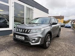 Grau Gebraucht 2020 Suzuki Vitara Comfort SUV | 17.500 € (Fairer Preis)