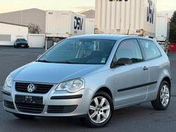 Silber Gebraucht 2005 VW Polo Trendline Kleinwagen | 3.490 € (Etwas zu teuer)