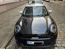 Schwarz Gebraucht 2024 Mini Cooper Classic Kleinwagen | 23.750 € (Fairer Preis)