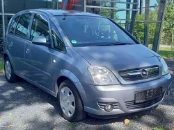 Grau Gebraucht 2008 Opel Meriva Van / Kleinbus | 2.200 € (Fairer Preis)