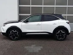 Weiß Gebraucht 2021 Opel Mokka-e Ultimate SUV | 18.900 € (Fairer Preis)