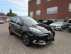 Schwarz Gebraucht 2014 Renault Scénic III Bose Edition Van / Kleinbus | 5.950 € (Fairer Preis)