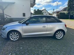 Silber Gebraucht 2013 Audi A1 Attraction Kleinwagen | 8.500 € (Fairer Preis)