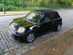 Schwarz Gebraucht 2015 Mini One Cabriolet Cabrio | 12.000 € (Teuer)