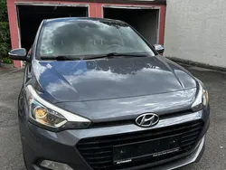Grau Gebraucht 2016 Hyundai i20 Passion Kleinwagen | 4.600 € (Superpreis)