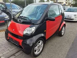 Schwarz Gebraucht 2003 Smart ForTwo Coupé Basis Coupé | 3.950 €