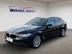 Black sapphire metallic Gebraucht 2022 BMW 520 Sport Line Kombi | 34.900 € (Fairer Preis)