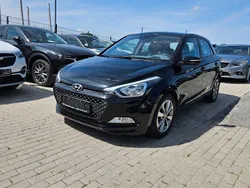 Schwarz Gebraucht 2016 Hyundai i20 YES! Limousine | 7.950 € (Fairer Preis)