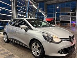 Silber Gebraucht 2015 Renault Clio Coupé | 8.999 €
