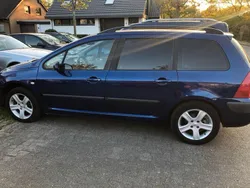 Blau Gebraucht 2004 Peugeot 307 Kombi | 2.200 € (Fairer Preis)