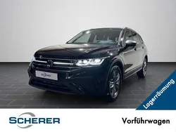 Deep black perleffekt (metallic) Gebraucht 2025 VW Tiguan Allspace Life SUV | 42.790 € (Guter Preis)