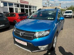 Blau Gebraucht 2016 Dacia Sandero Prestige Kleinwagen | 6.450 € (Fairer Preis)