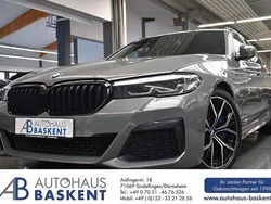 Grau Gebraucht 2021 BMW 530 M Sport Kombi | 33.980 € (Fairer Preis)