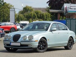 Grau Gebraucht 2003 Jaguar S-Type Executive Limousine | 860 € (Fairer Preis)