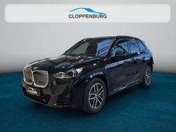 Schwarz Neu 2026 BMW iX1 M Sport SUV | 48.120 € (Superpreis)