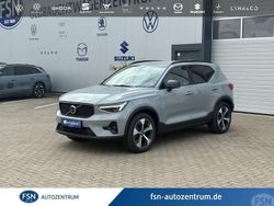 Grau Gebraucht 2024 Volvo XC40 Plus SUV | 36.490 € (Fairer Preis)