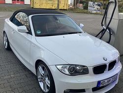 Weiß Gebraucht 2011 BMW 125 Cabriolet M Sport Cabrio | 17.900 € (Teuer)