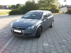 Grau metallic Gebraucht 2005 Opel Astra Limousine | 6.700 €