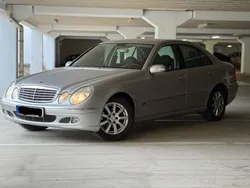 Silber Gebraucht 2005 Mercedes E220 Elegance Limousine | 3.600 € (Guter Preis)