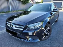 Schwarz Gebraucht 2020 Mercedes 220 Kombi | 19.500 €