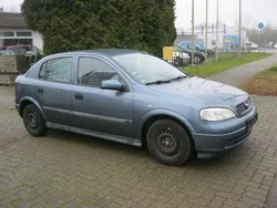 Blau Gebraucht 1999 Opel Astra Comfort Limousine | 750 € (Superpreis)