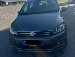 Grau Gebraucht 2016 VW Touran Comfortline Van / Kleinbus | 14.900 € (Fairer Preis)