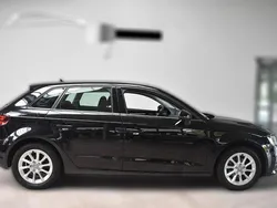 Schwarz metallic Gebraucht 2015 Audi A3 Attraction | 15.530 € (Etwas zu teuer)