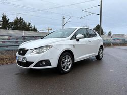 Weiß Gebraucht 2010 Seat Ibiza Kleinwagen | 3.799 € (Fairer Preis)