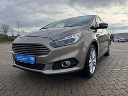 Silber Gebraucht 2018 Ford S-MAX Titanium Van / Kleinbus | 19.450 € (Fairer Preis)