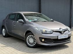 Grau Gebraucht 2014 Renault Mégane III Limousine | 4.490 € (Superpreis)