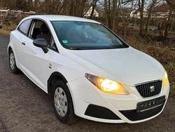 Weiß Gebraucht 2011 Seat Ibiza Kleinwagen | 2.490 € (Guter Preis)