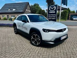 Weiß Gebraucht 2023 Mazda MX30 Makoto SUV | 31.990 € (Teuer)