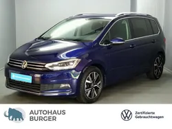 Blau Gebraucht 2021 VW Touran Highline Van / Kleinbus | 29.870 € (Fairer Preis)