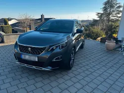 Grau Gebraucht 2019 Peugeot 3008 GT-line SUV | 21.999 € (Fairer Preis)