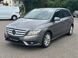 Grau Gebraucht 2013 Mercedes B180 Van / Kleinbus | 11.999 € (Etwas zu teuer)