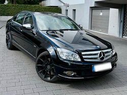 Schwarz Gebraucht 2008 Mercedes C320 Avantgarde Limousine | 8.999 € (Fairer Preis)