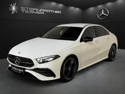 Weiß Gebraucht 2023 Mercedes A200 AMG Limousine | 33.680 € (Etwas zu teuer)