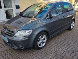 Grau Gebraucht 2008 VW Golf Plus Cross Sportline Van / Kleinbus | 6.100 € (Fairer Preis)