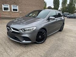 Grau Gebraucht 2022 Mercedes B250e AMG line Van / Kleinbus | 23.990 € (Fairer Preis)