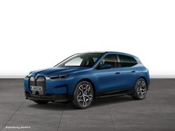 Blau Gebraucht 2025 BMW iX SUV | 76.360 € (Teuer)