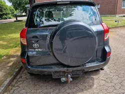 Grau Gebraucht 2007 Toyota RAV4 SUV | 4.600 € (Fairer Preis)