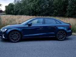 Blau Gebraucht 2018 Audi A3 Sport Limousine | 13.500 € (Fairer Preis)