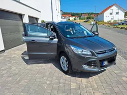 Grau Gebraucht 2016 Ford Kuga Titanium SUV | 13.600 € (Guter Preis)