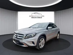 Silber Gebraucht 2016 Mercedes GLA200 SUV | 16.490 € (Fairer Preis)