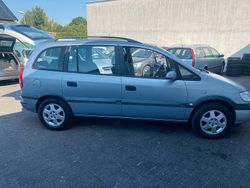 Silber Gebraucht 2001 Opel Zafira Van / Kleinbus | 1.699 € (Fairer Preis)